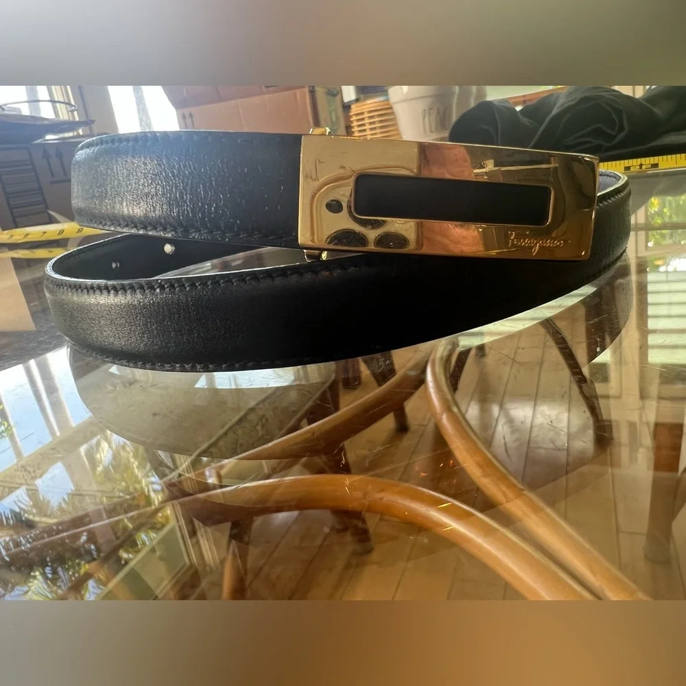 Salvatore Ferragamo Skinny Leather Belt Size S